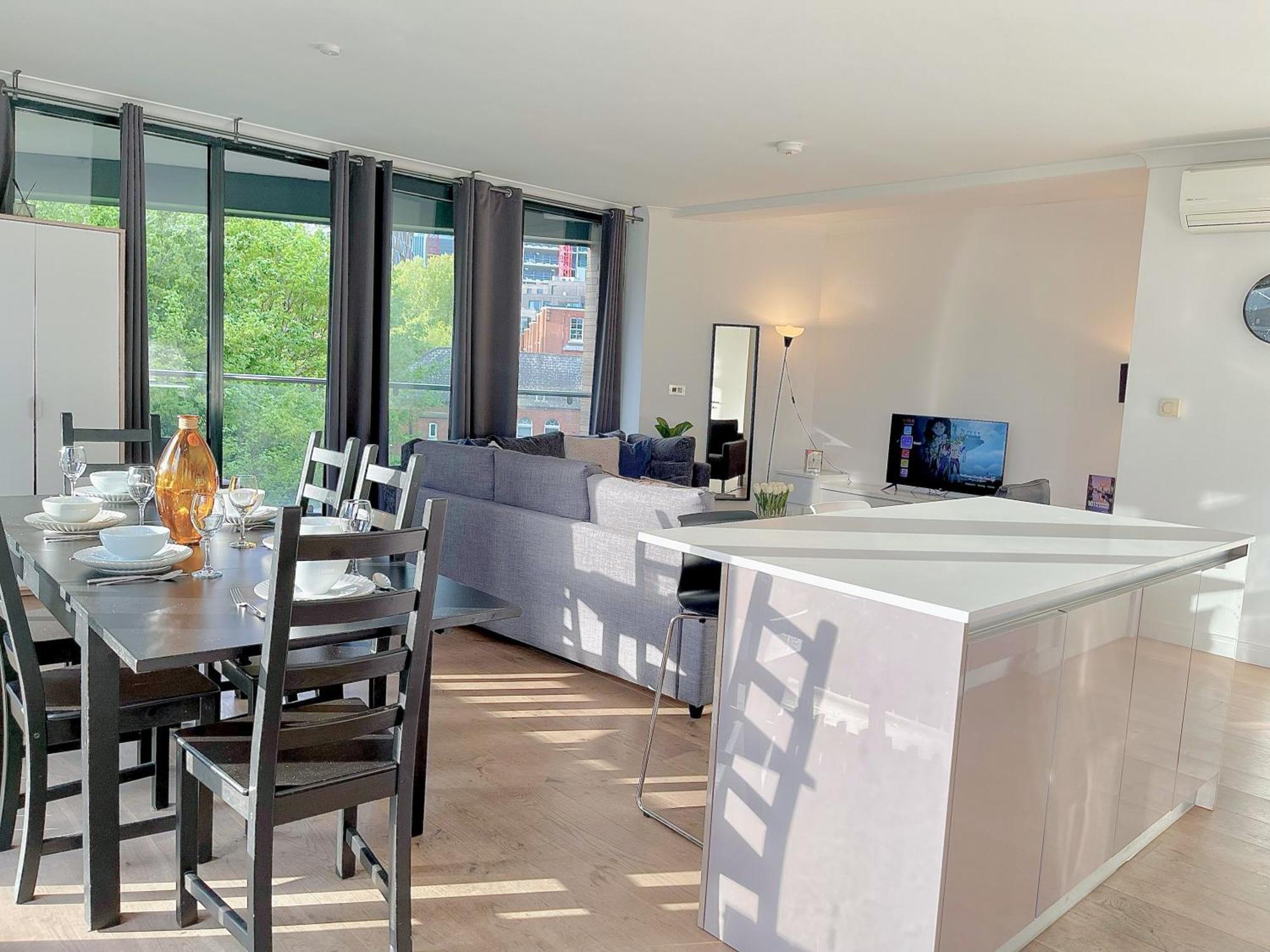 Sleek 3-bedroom Flat With Lift & Wi-fi In Southwark, Borough Near The Shard Apartamento Londres